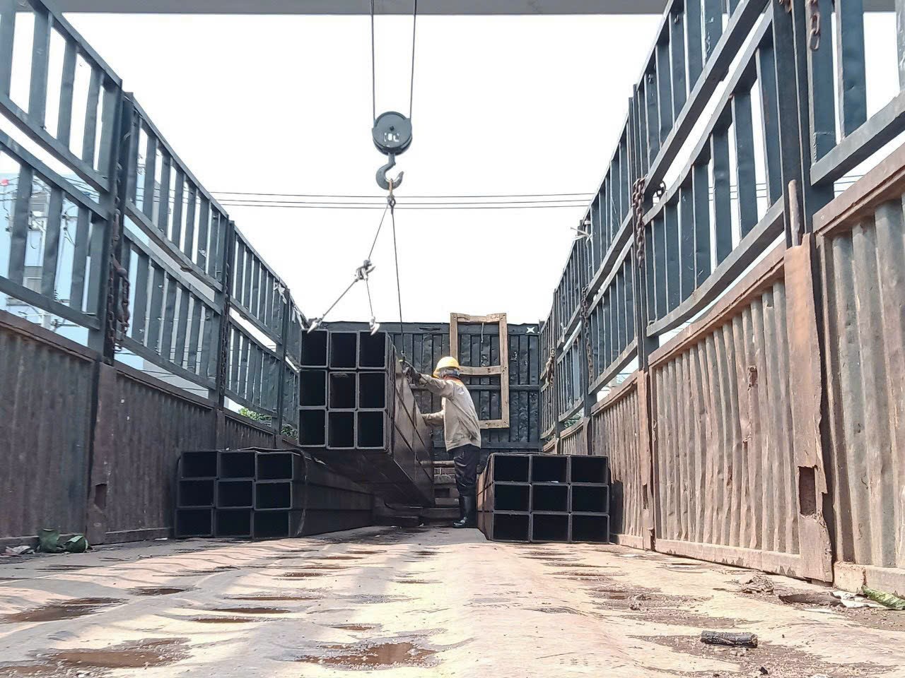 THÉP HỘP 60X120X6MM, THÉP HỘP CHỮ NHẬT 60X120X6LI