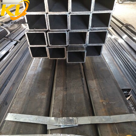 THÉP HỘP ĐEN 180X180X5