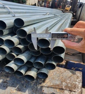 THÉP ỐNG PHI 40/ ỐNG THÉP MẠ KẼM PHI 40 